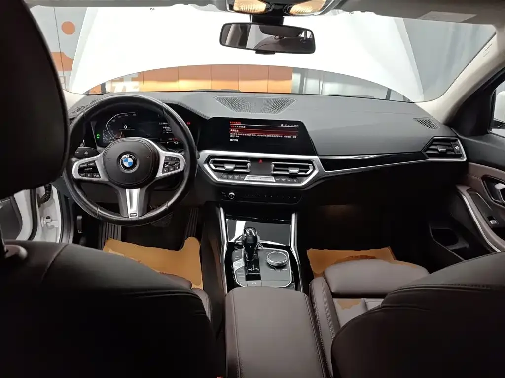 BMW 3 Series 2021 из CN, фото 9