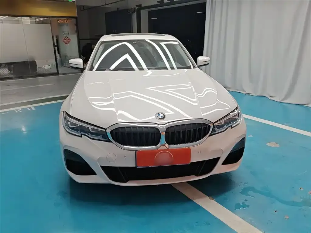 BMW 3 Series 2021 из CN, фото 2