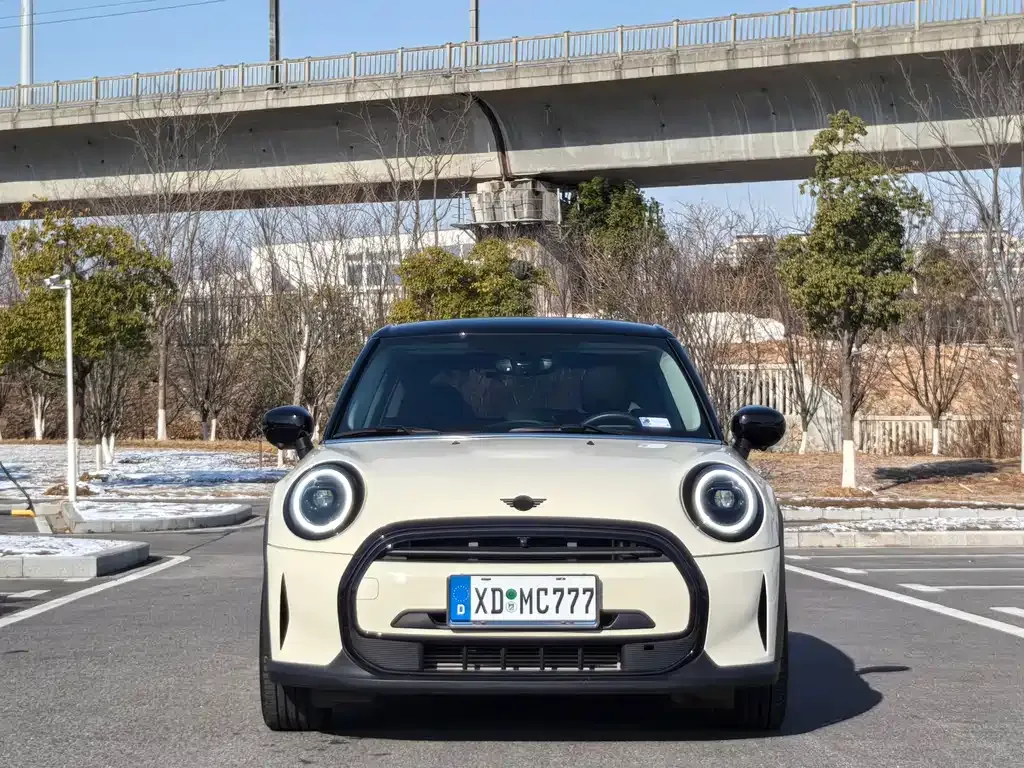 MINI Cooper (3-door) 2022 из CN, фото 3