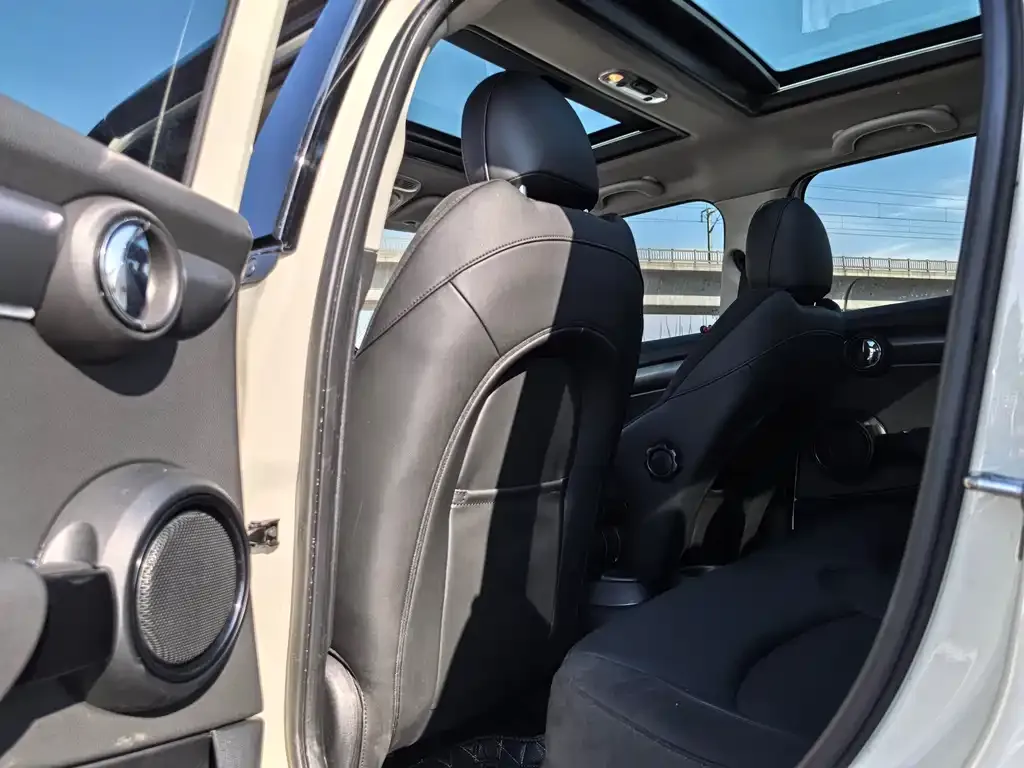 MINI Cooper (3-door) 2022 из CN, фото 6