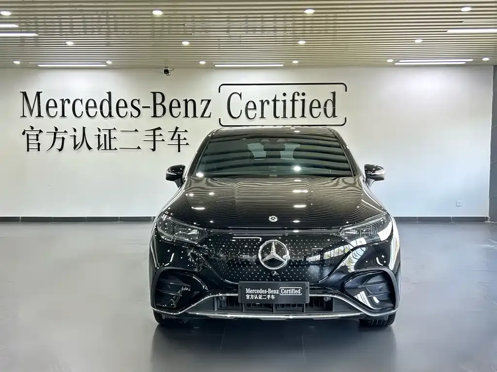 Mercedes-Benz EQE SUV
