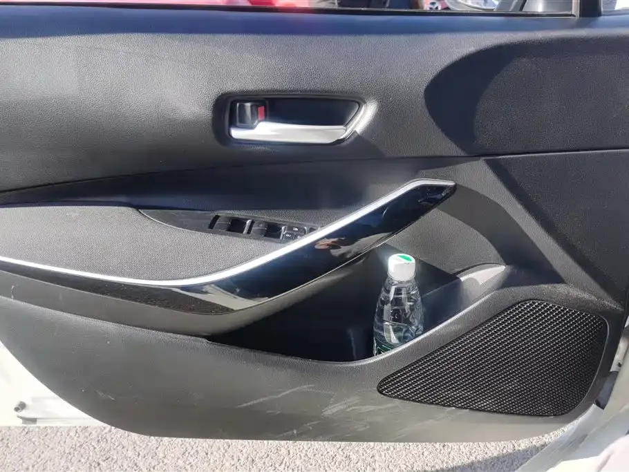Toyota Corolla 2021 из CN, фото 8