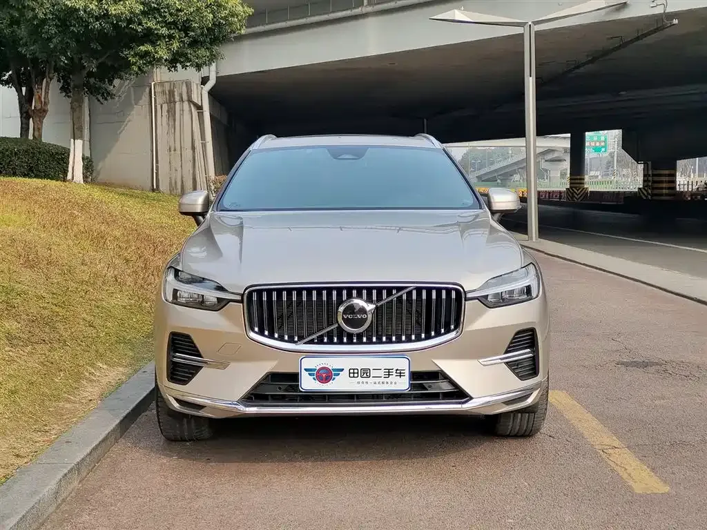 Volvo XC60 2024 из CN, фото 2