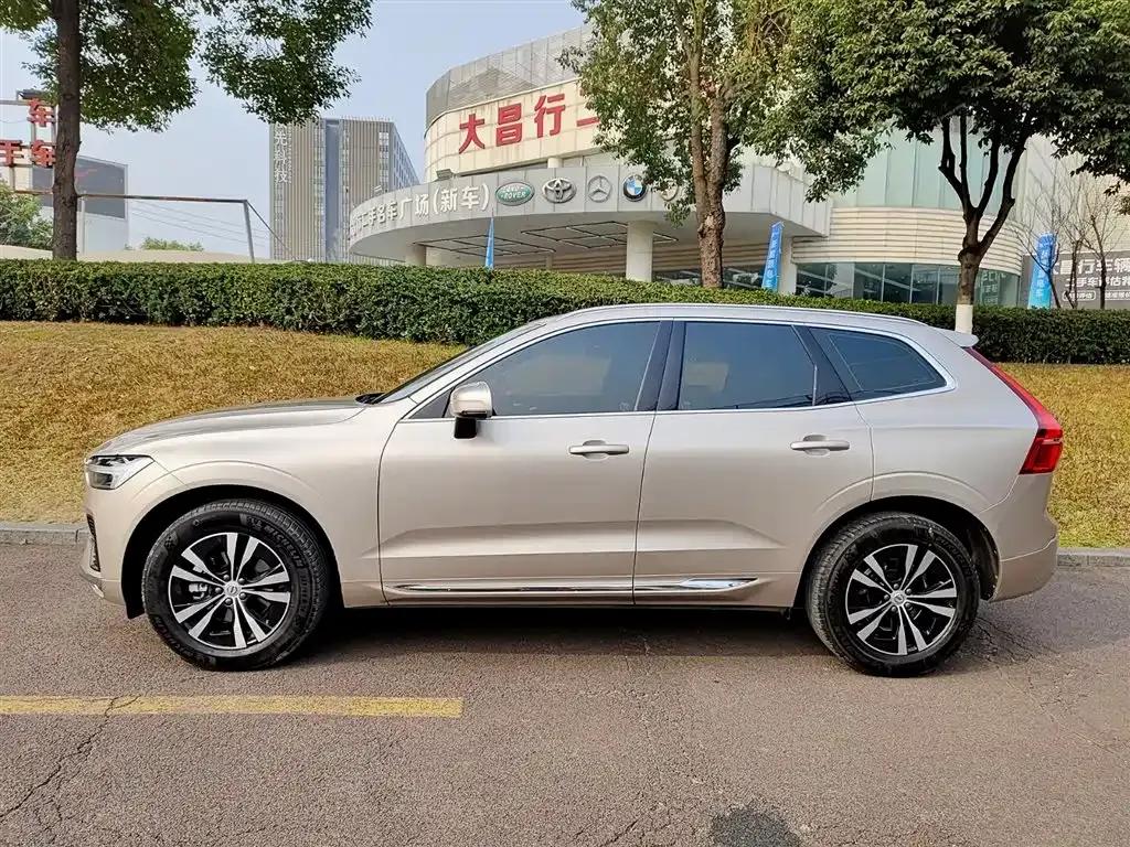 Volvo XC60 2024 из CN, фото 7