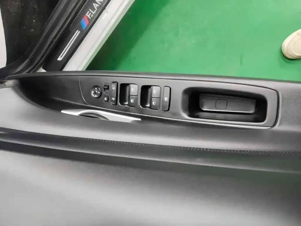 Hyundai Elantra 2022 из CN, фото 2