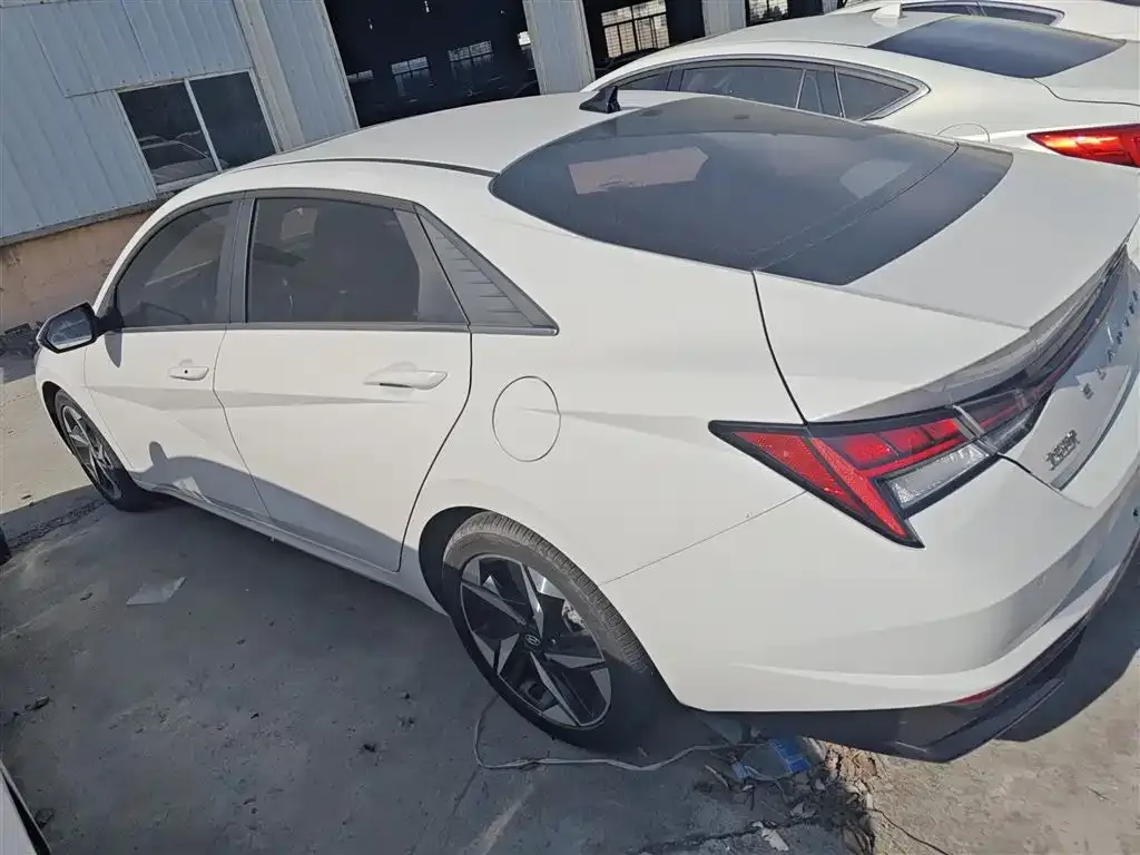Hyundai Elantra 2022 из CN, фото 8