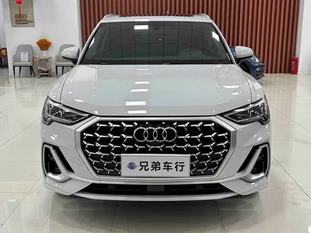 Audi Q3 2024 из CN, фото 7