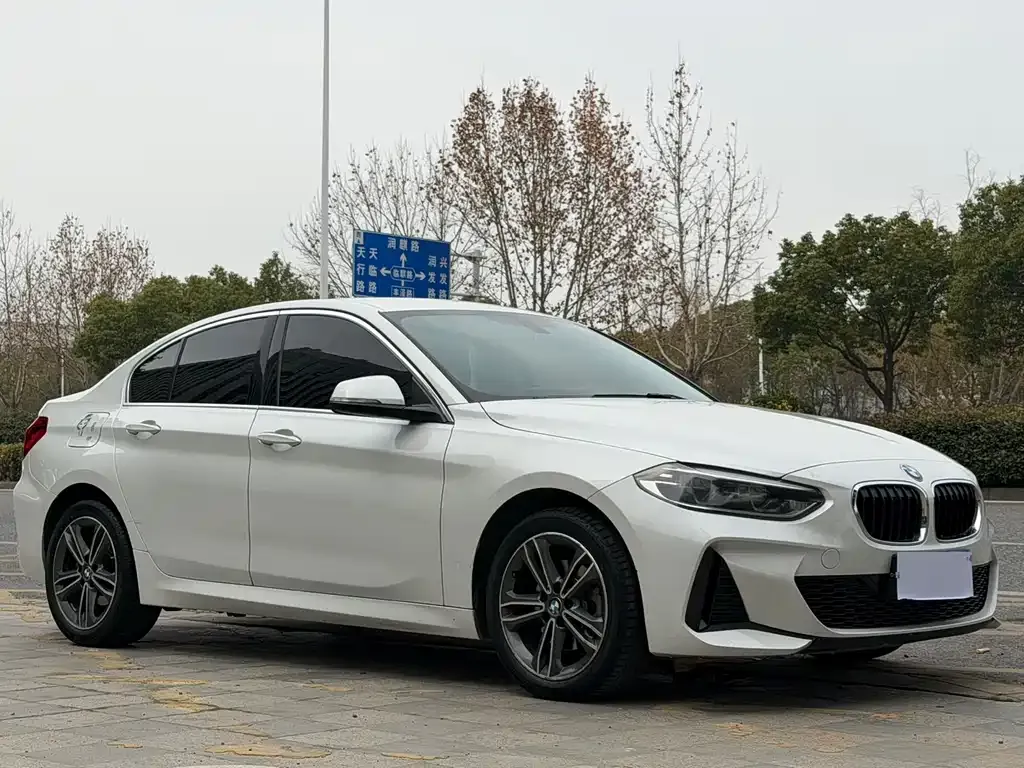 BMW 1 Series 2021 из CN, фото 5