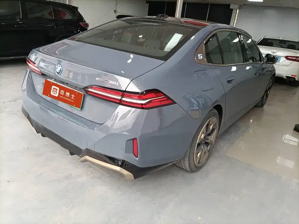 BMW i5 2024 из CN, фото 8