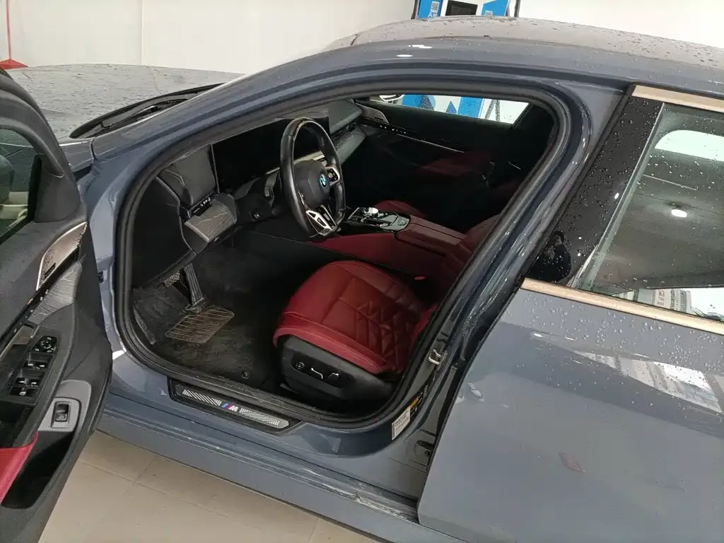 BMW i5 2024 из CN, фото 9