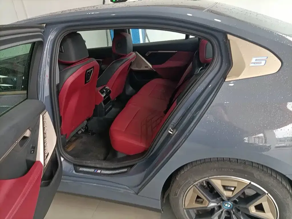 BMW i5 2024 из CN, фото 4