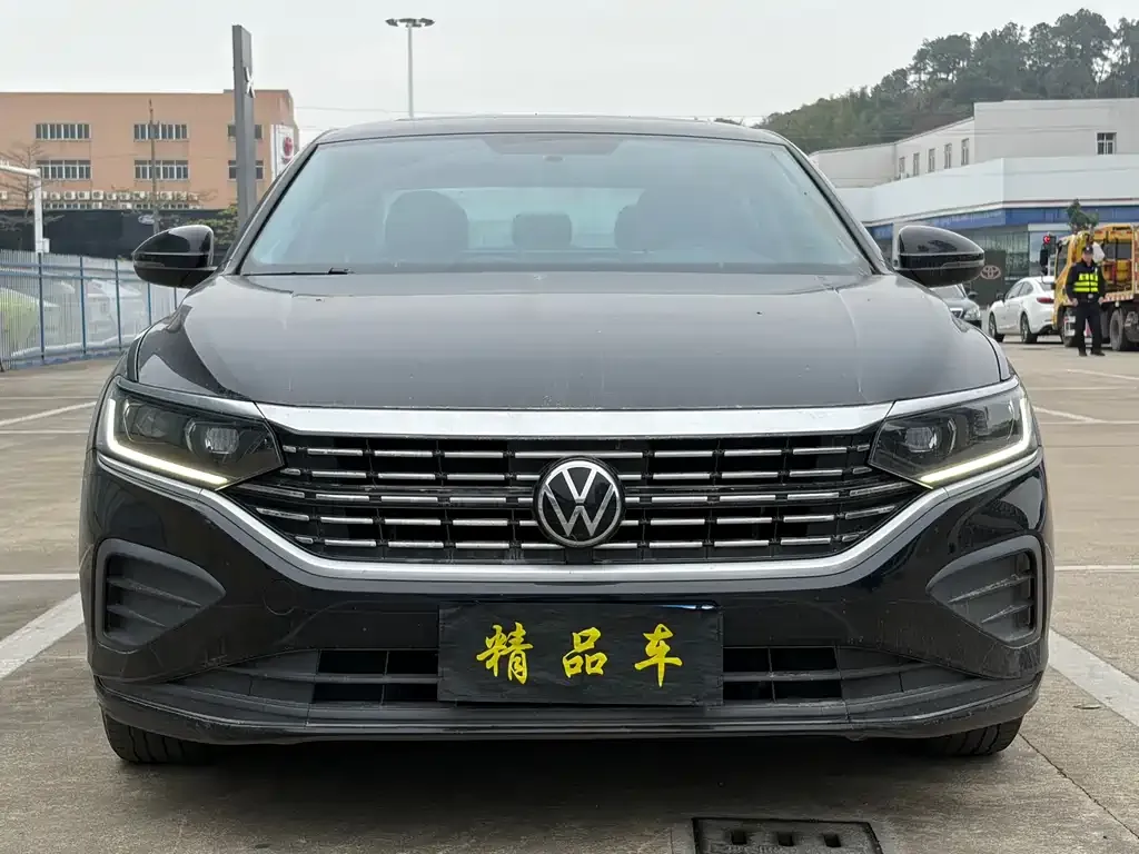 Volkswagen Passat 2022 из CN, фото 2