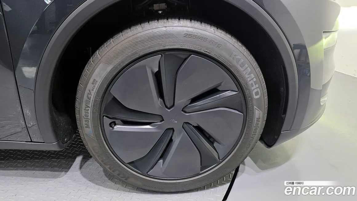 Tesla Model Y 2025 из KR, фото 7
