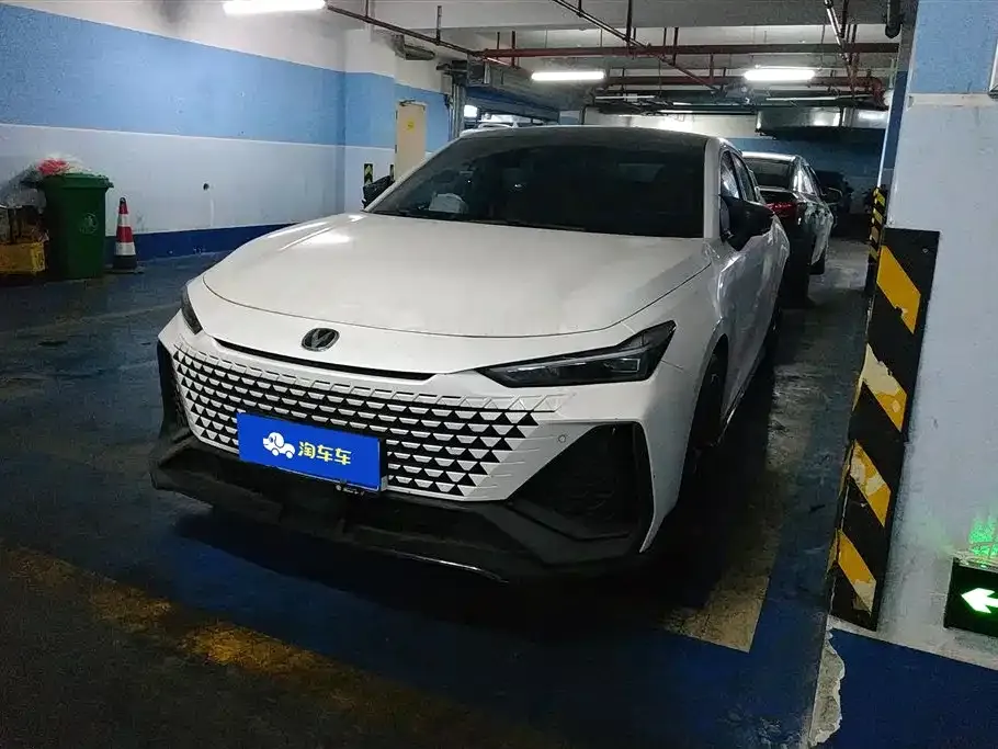 Changan UNI-V 2024 из CN, фото 1