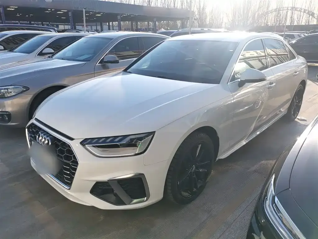 Audi A4L 2021 из CN, фото 7