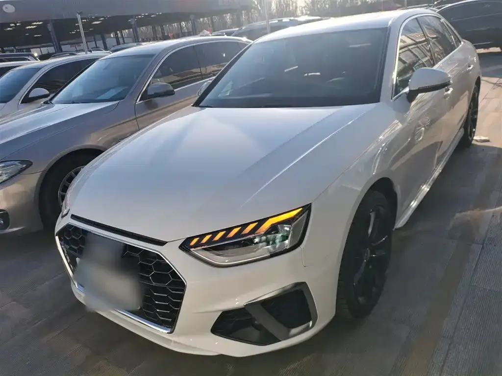 Audi A4L 2021 из CN, фото 8