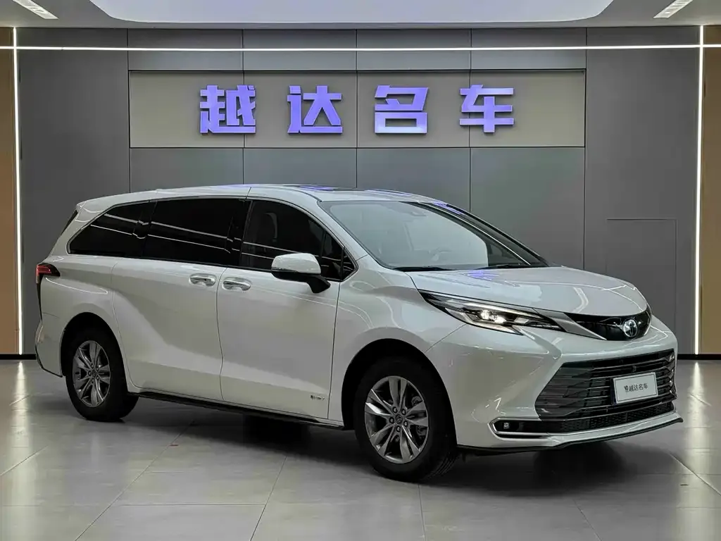 Toyota Sienna 2025 из CN, фото 10