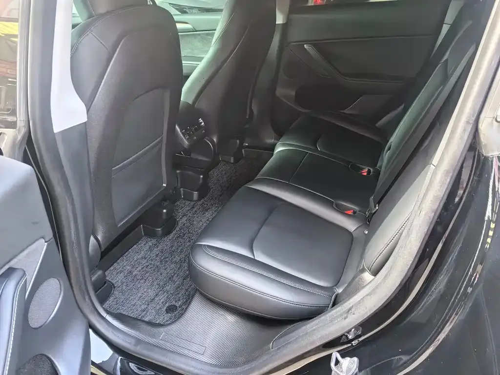 Tesla Model Y 2022 из CN, фото 8