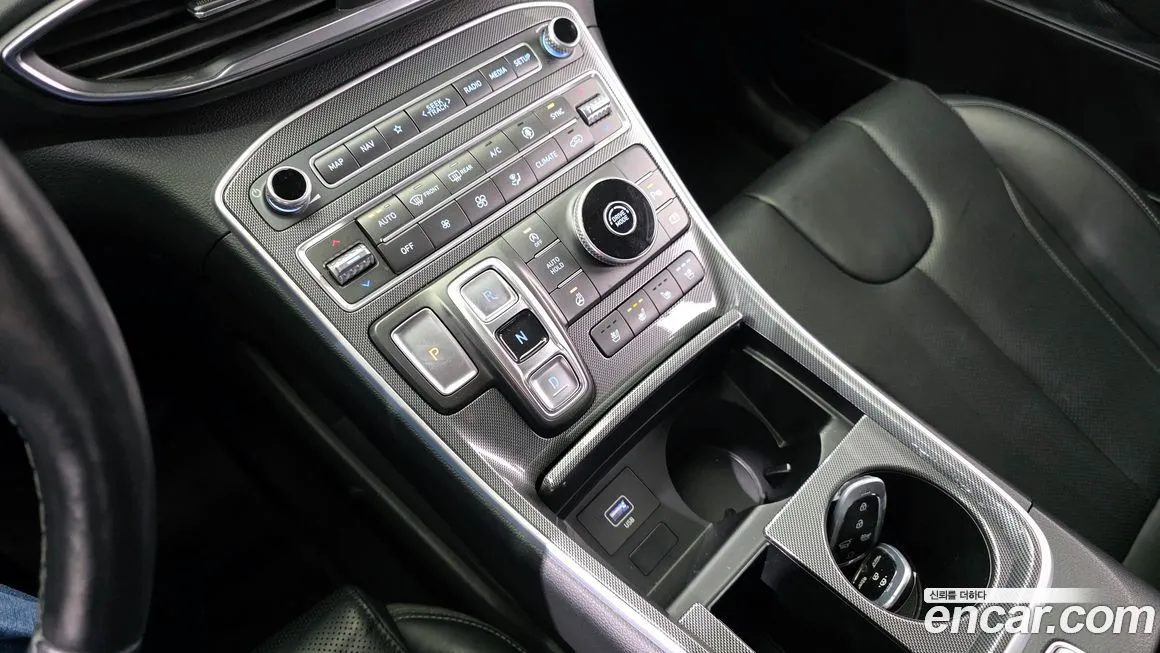 Hyundai Santafe — фото 3