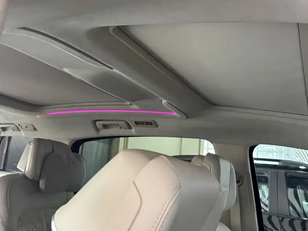 Buick GL8 2023 из CN, фото 7
