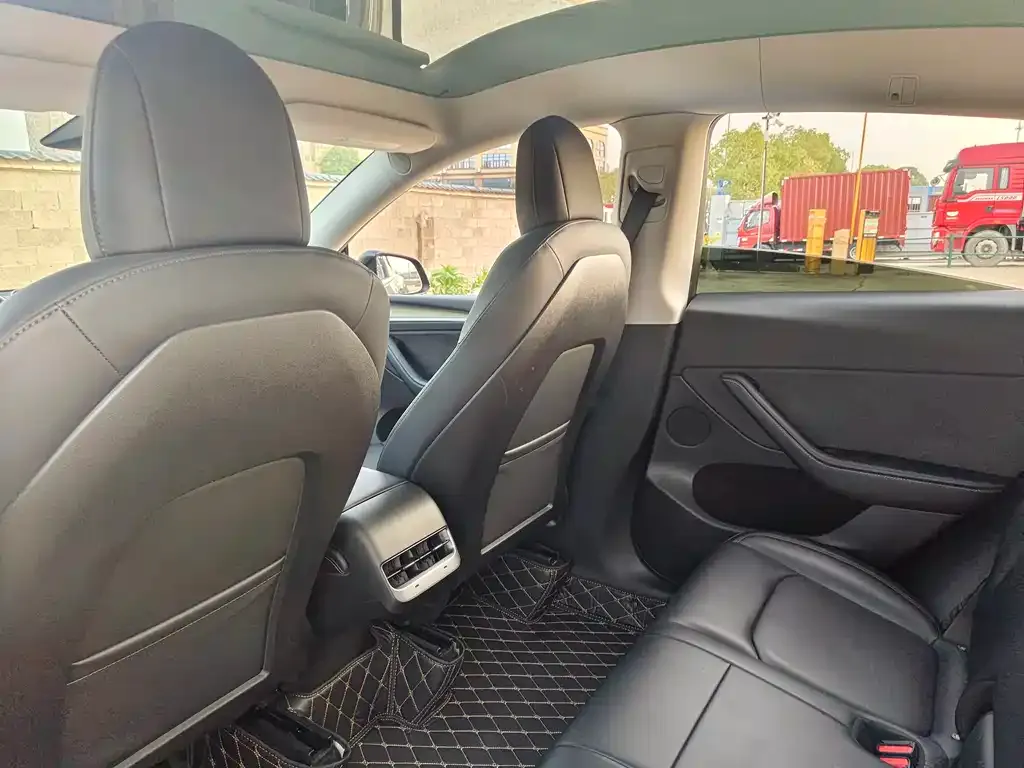 Tesla Model Y 2022 из CN, фото 3