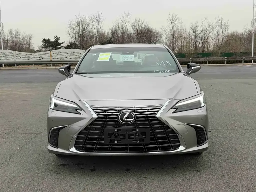 Lexus ES 2026 из CN, фото 3