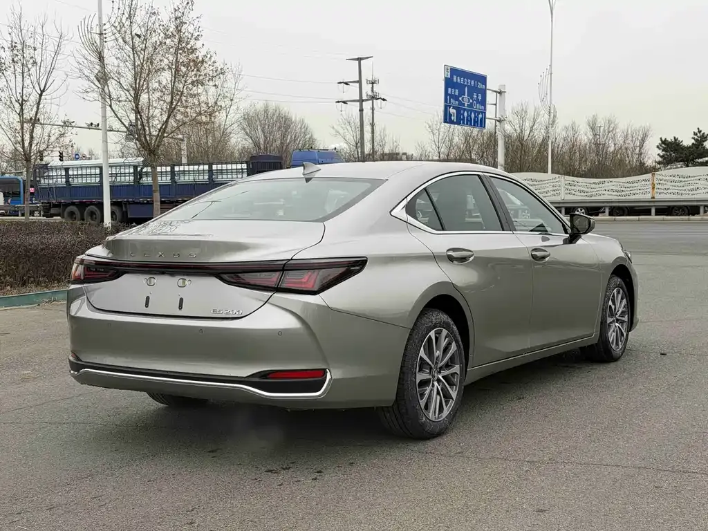 Lexus ES 2026 из CN, фото 7