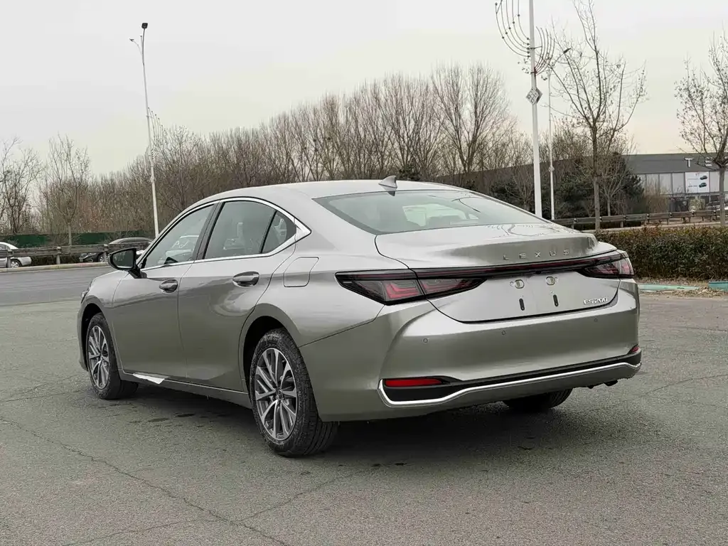 Lexus ES 2026 из CN, фото 10
