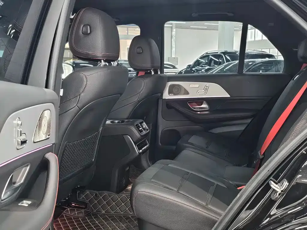 Mercedes-Benz GLE AMG — фото 9