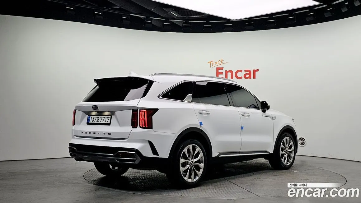 Kia Sorento — фото 8