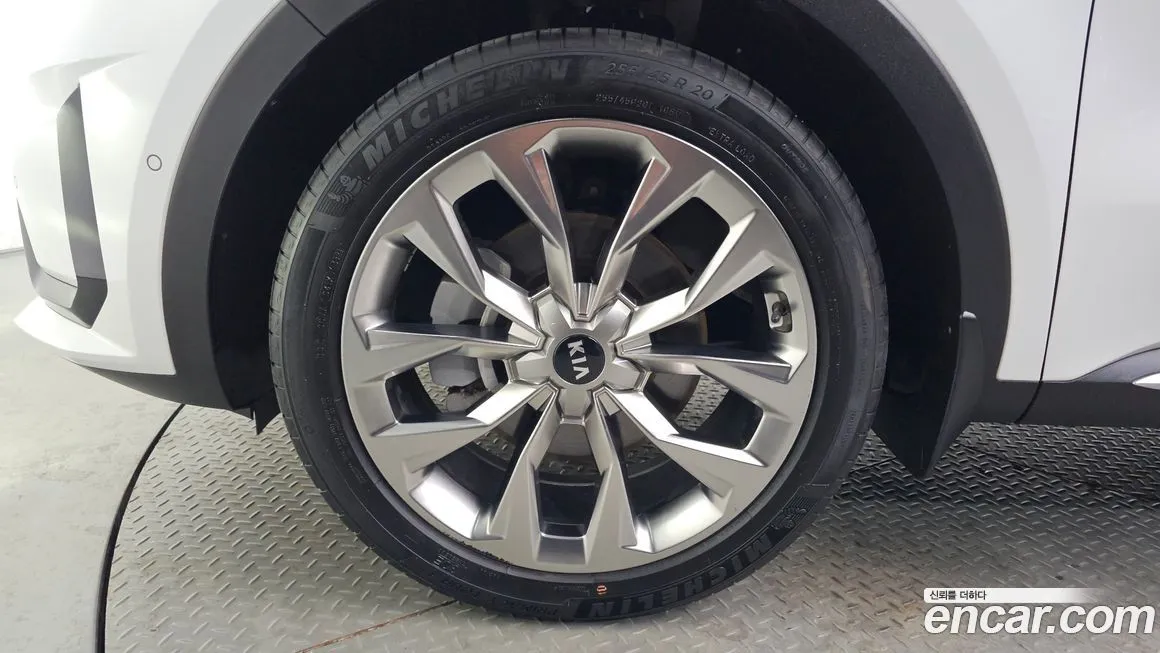 Kia Sorento — фото 4