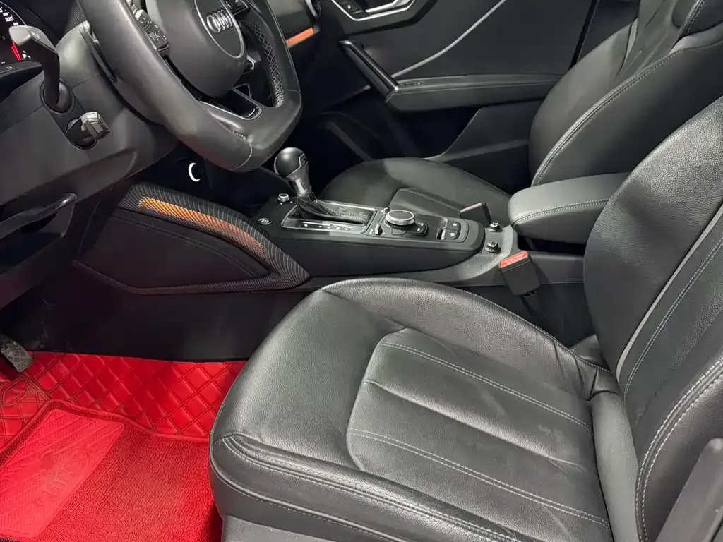 Audi Q2L 2022 из CN, фото 4