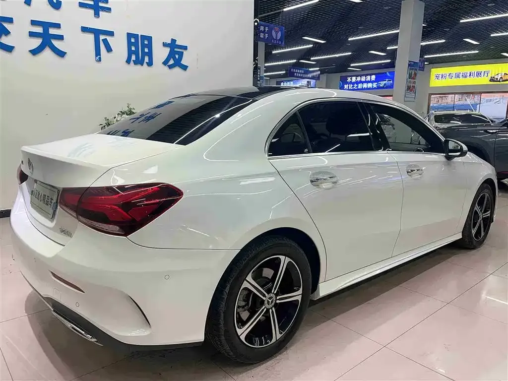 Mercedes-Benz A-Class 2023 из CN, фото 10