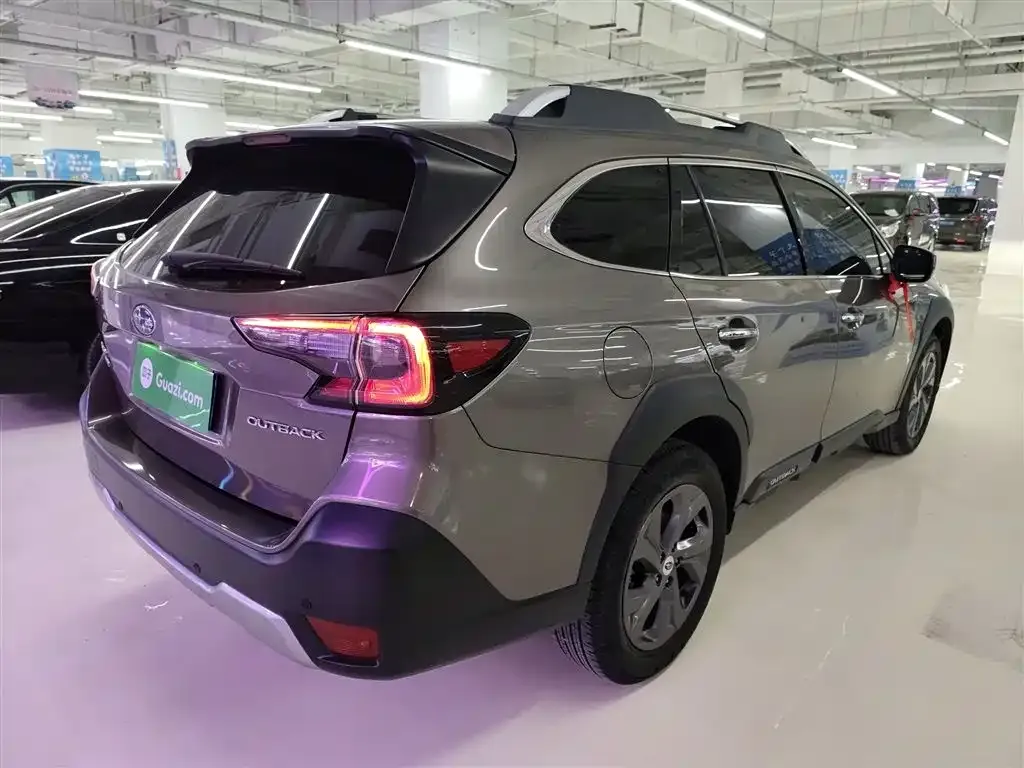 Subaru Outback 2021 из CN, фото 5