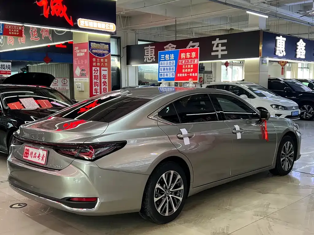Lexus ES 2025 из CN, фото 10