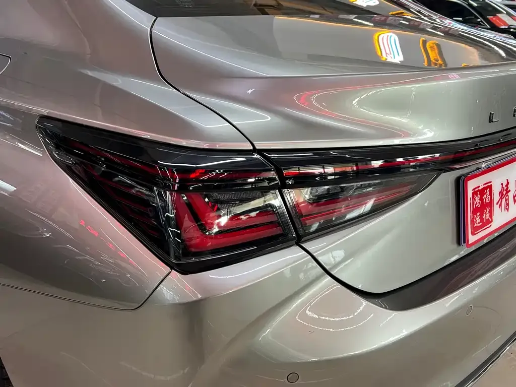 Lexus ES 2025 из CN, фото 6