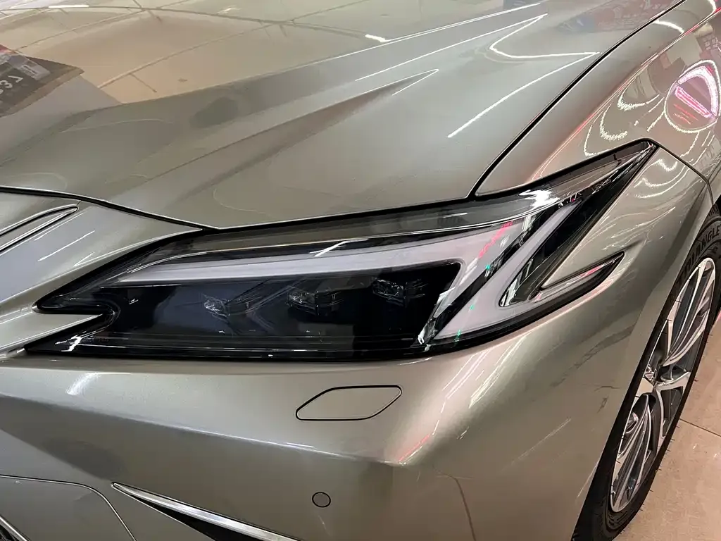 Lexus ES 2025 из CN, фото 9
