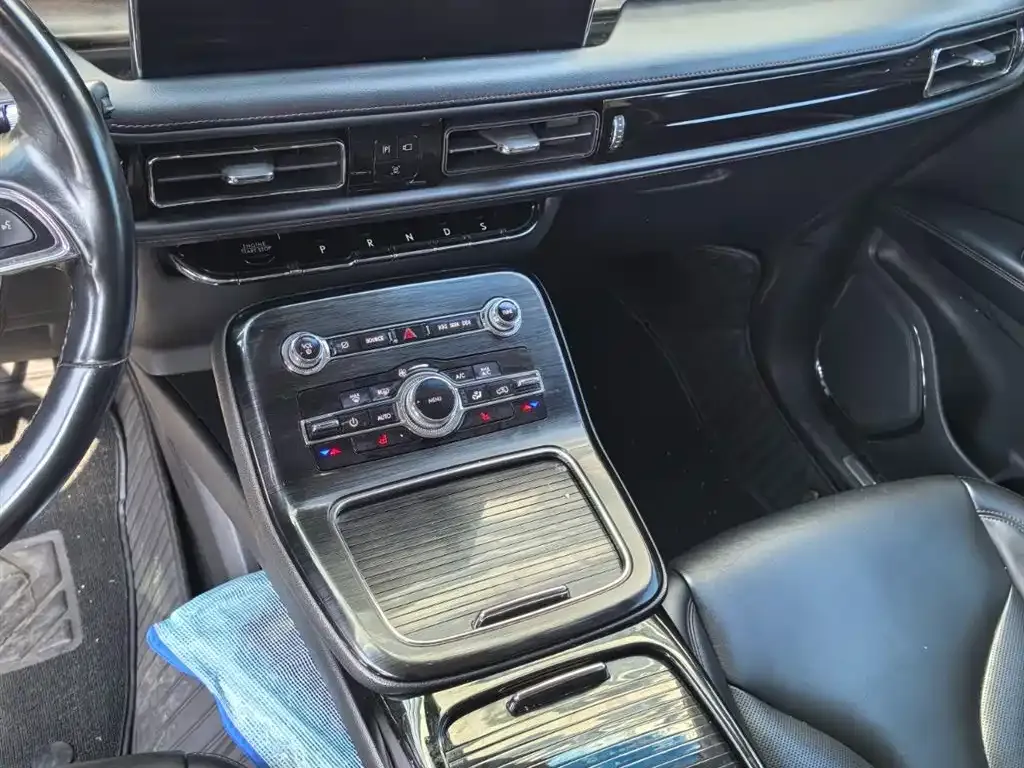 Lincoln Nautilus 2023 из CN, фото 6