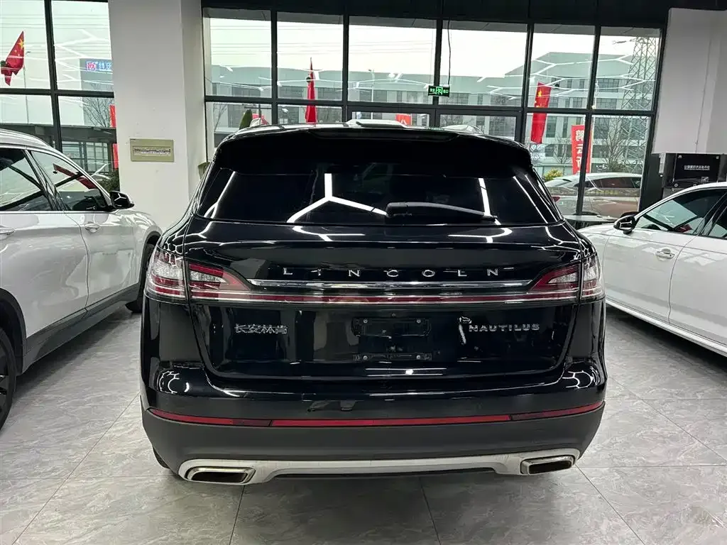 Lincoln Nautilus 2023 из CN, фото 3