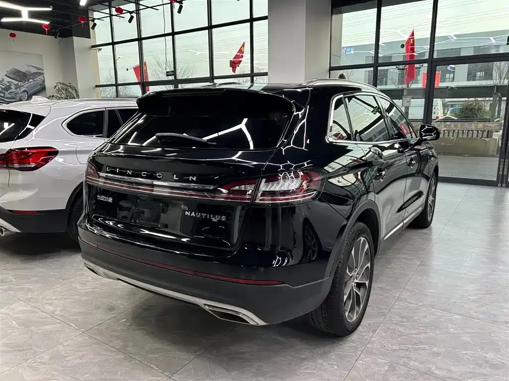 Lincoln Nautilus 2023 из CN, фото 4