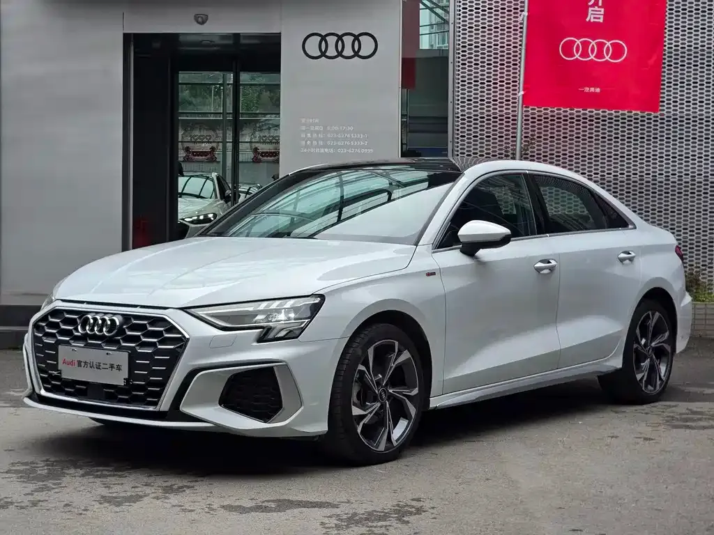 Audi A3 2023 из CN, фото 1