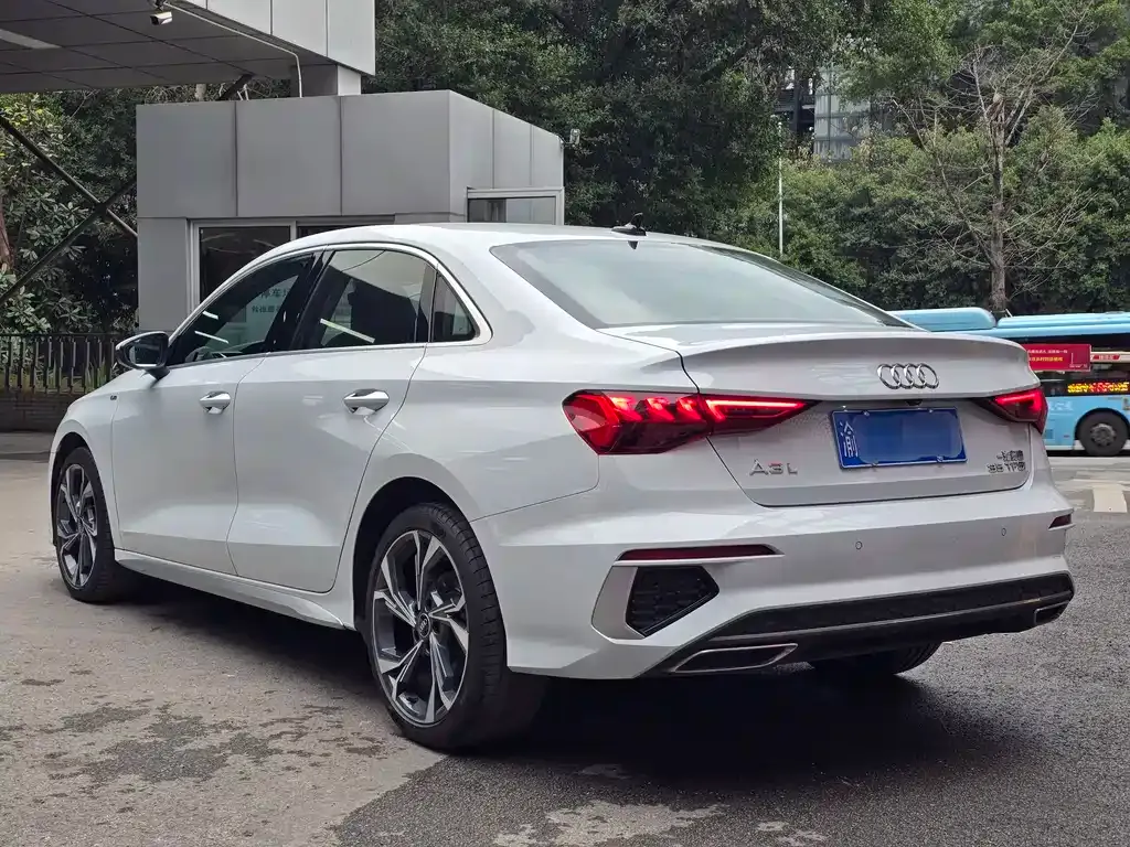 Audi A3 2023 из CN, фото 7