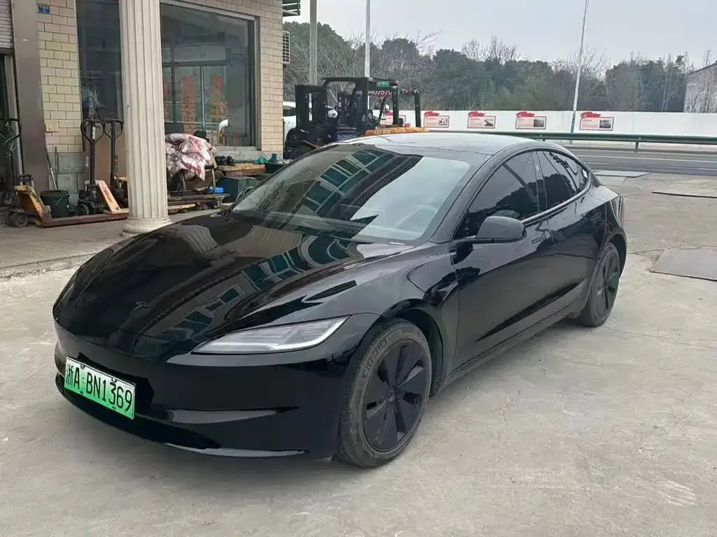 Tesla Model 3 2023 из CN, фото 1