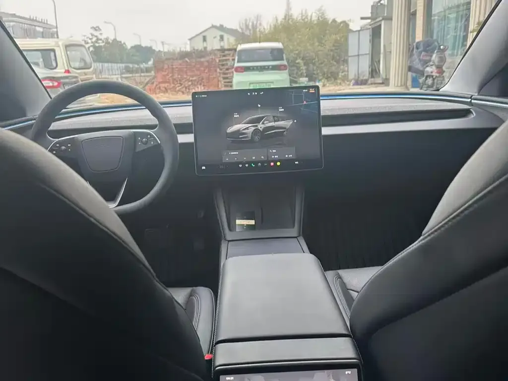 Tesla Model 3 2023 из CN, фото 3