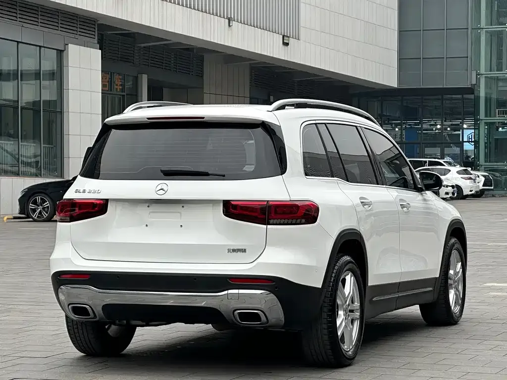 Mercedes-Benz GLB 2023 из CN, фото 8