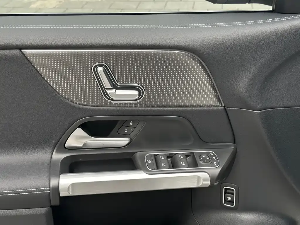 Mercedes-Benz GLB 2023 из CN, фото 9