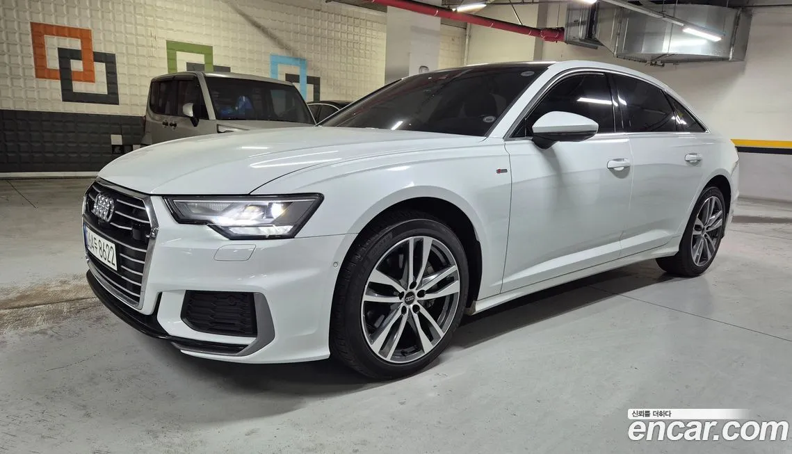 Audi A6 — фото 1
