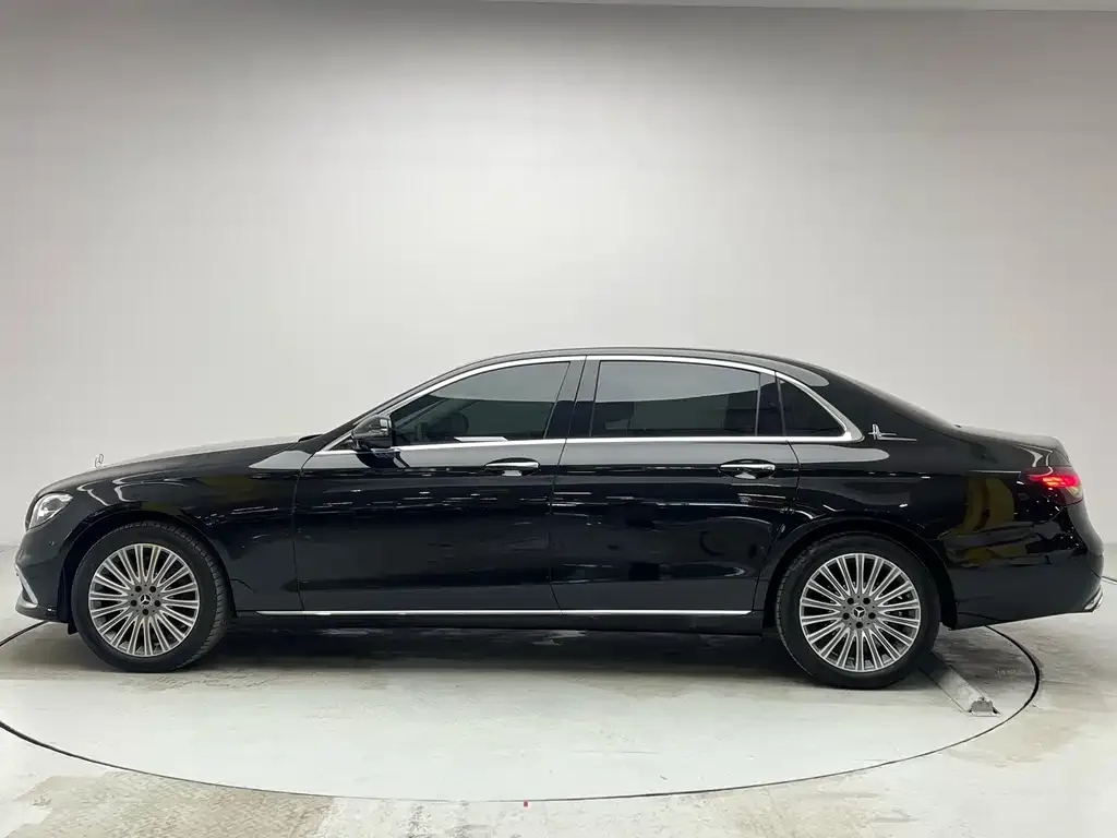 Mercedes-Benz E-Class 2021 из CN, фото 2