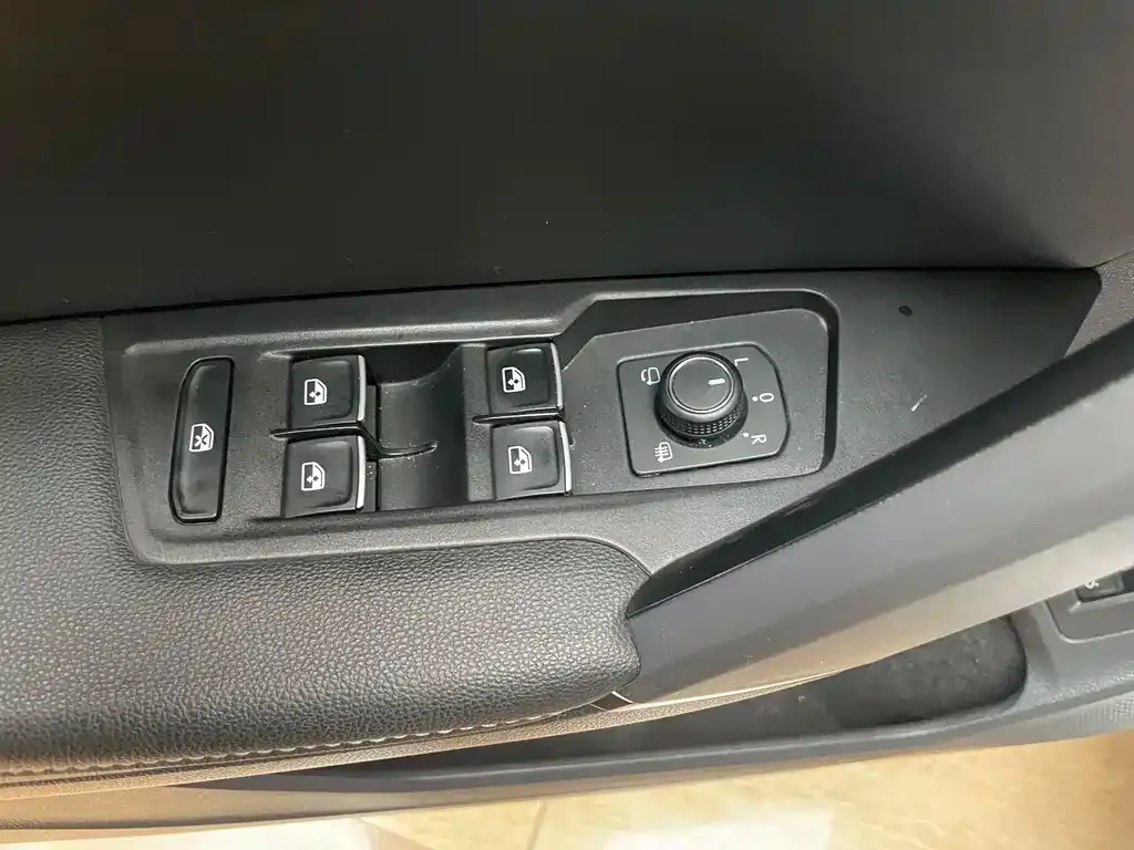 Volkswagen X 2022 из CN, фото 9