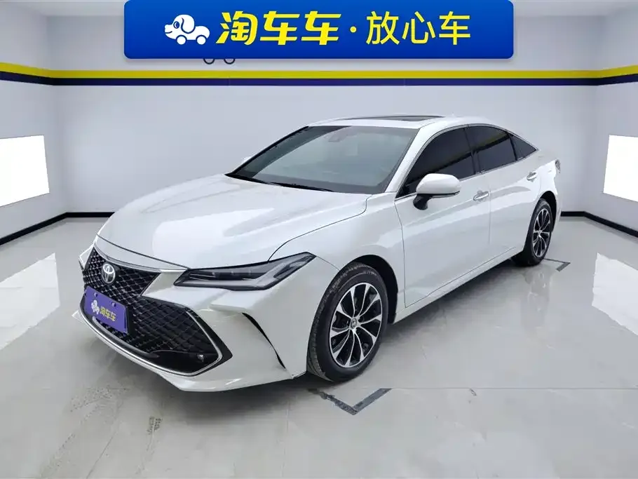 Toyota Avalon 2023 из CN, фото 1